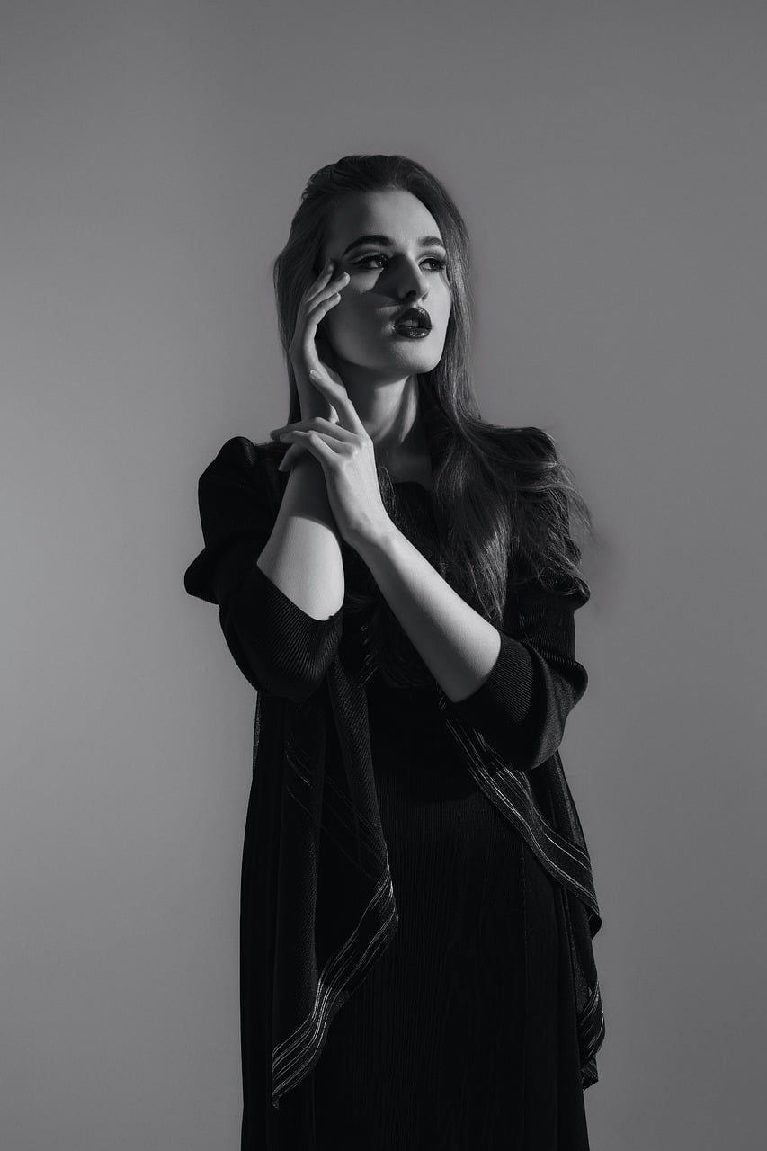 Fashion Editorial Model Studio - Free photo on Pixabay