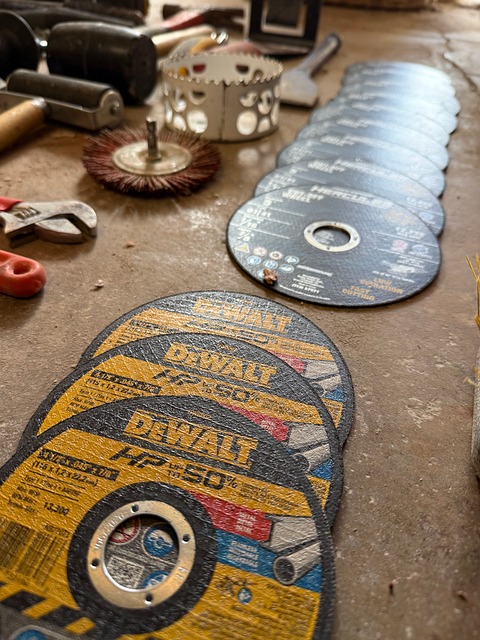 Free Saw Blades photo and picture