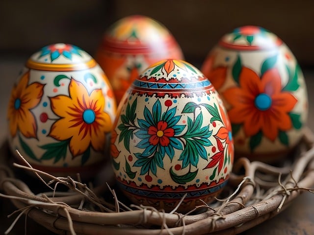 Free eggs easter eggs painted illustration