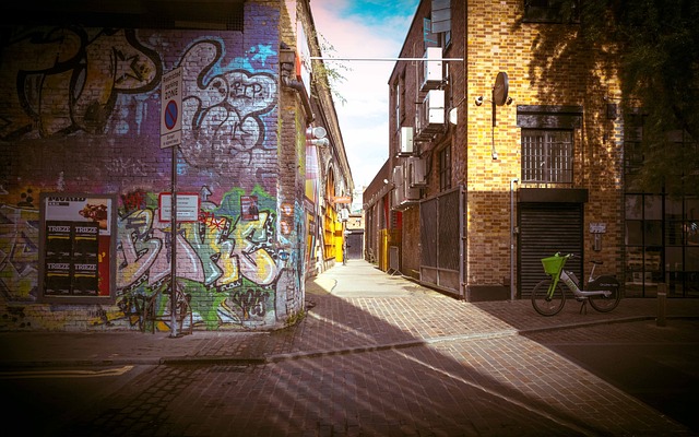 Břehový Příkop, Street Art, Město