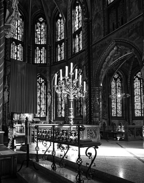 Kandelaars, Kaarsen, Kerk, Basiliek