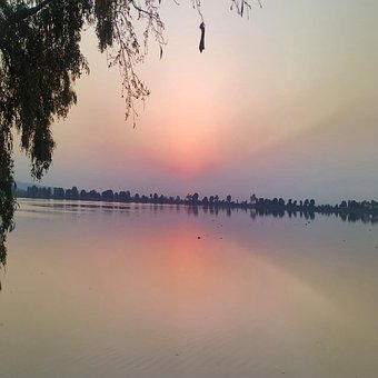 Free Aftersunset Redvibes photo and picture
