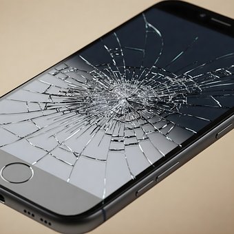 Free Touchscreen Shattered illustration and picture