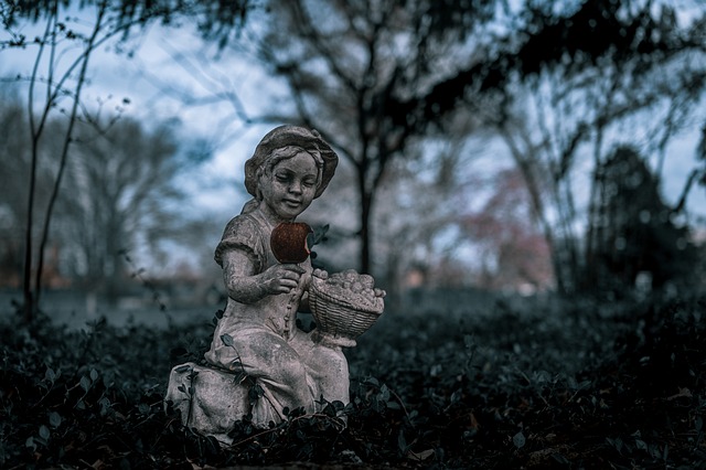 Free Statue Dark photo and picture