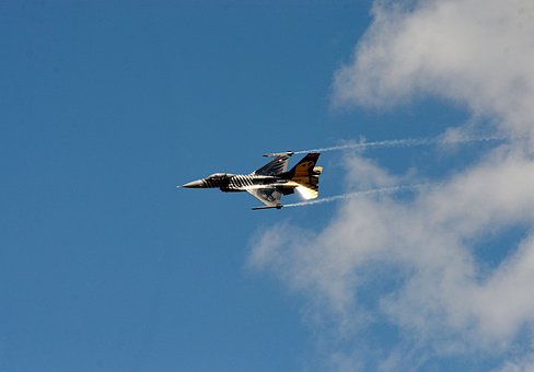 Free Aeroplane Soloturk photo and picture