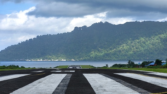 Banda-Insel, Molukken, Flughafen, Reisen