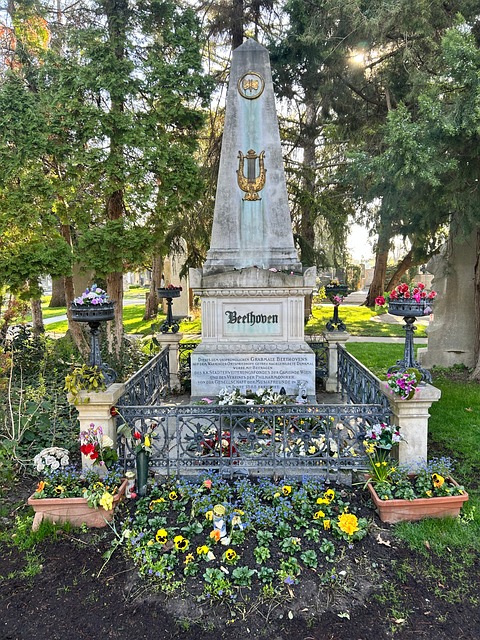 Free Pit Cemetery photo and picture