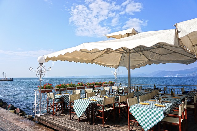 Torri Del Benaco, Itálie, Jezero, Garda