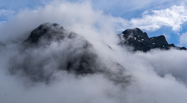 Free Foggy Mountains photo and picture