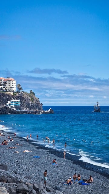 Free Beach Rock photo and picture