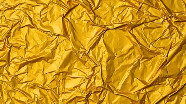 Free ai generated gold crumpled illustration