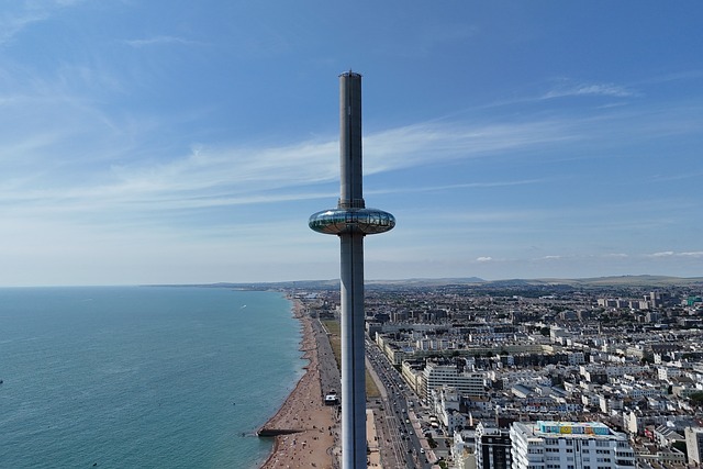 Free Brighton I360 photo and picture