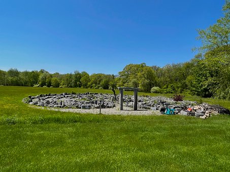 Free Maze Labyrinth photo and picture