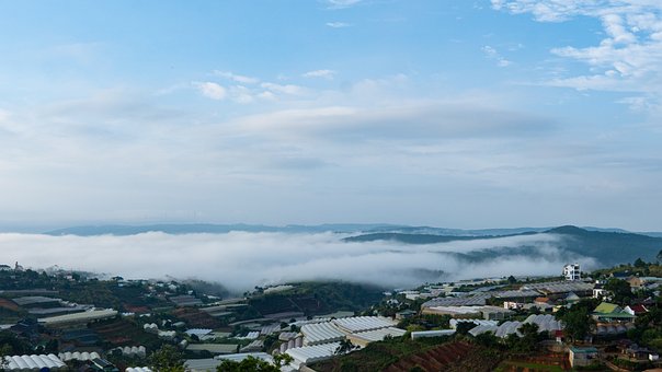 Da Lat, Vietnam, Vrchovina, Mlhavé Ráno