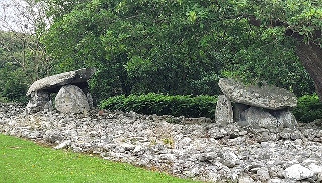 Free Burial Chamber Story photo and picture