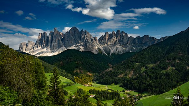 Free Dolomites Landscape photo and picture