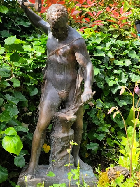 Free Heller Garden photo and picture