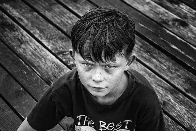 Jongen, Jong, Monochromatisch, Zwart Wit