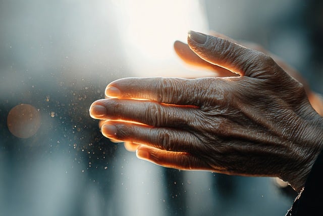 Free Hands Old Man photo and picture