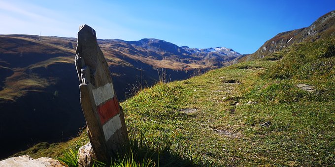 Free Mountains Hike photo and picture