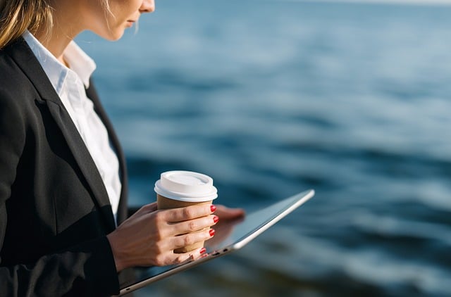 Ai Genereret, Kvinde, Tablet, Computer