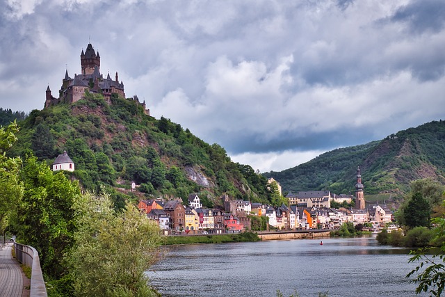 Free Cochem Castle photo and picture