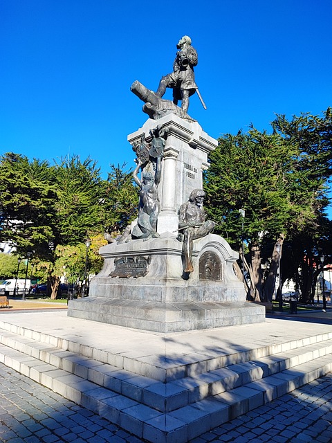 Free Statue Tourism photo and picture
