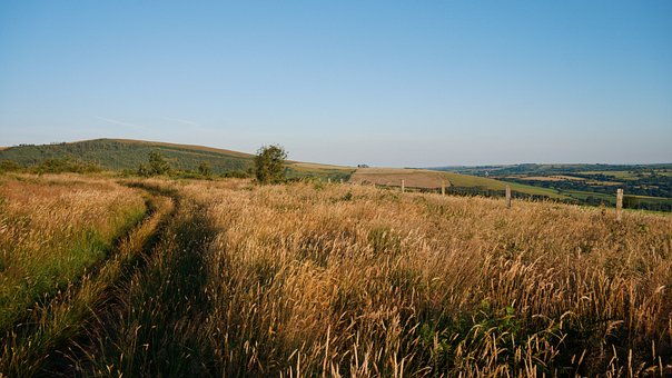 Free Countryside Wales photo and picture