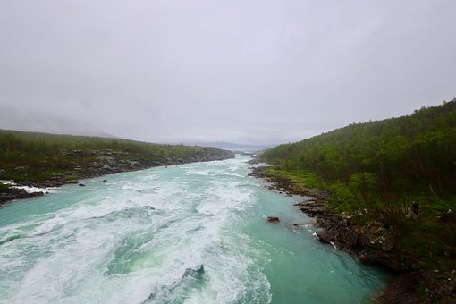 Free Rapids Sarek photo and picture