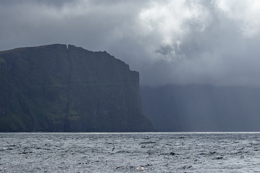 Free Clif Faroe Islands photo and picture