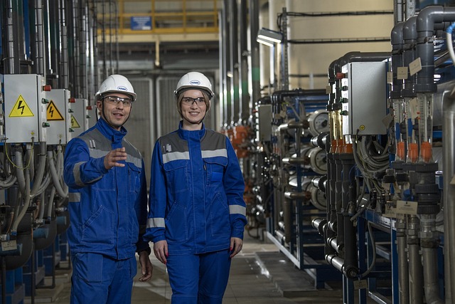 Free Worker Employee photo and picture