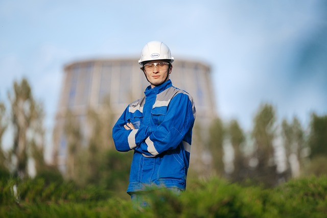 Free Worker Employee photo and picture