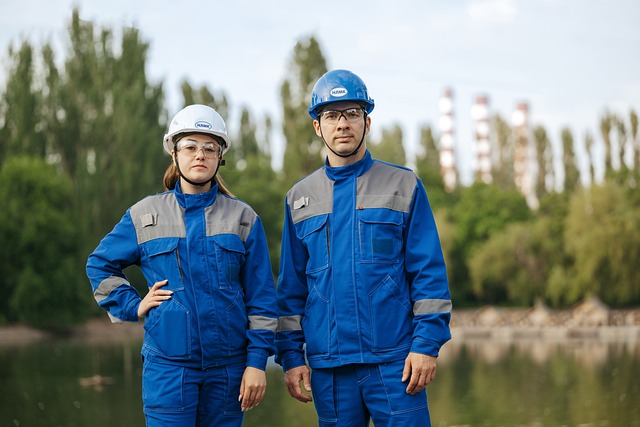Free Worker Nlmk photo and picture