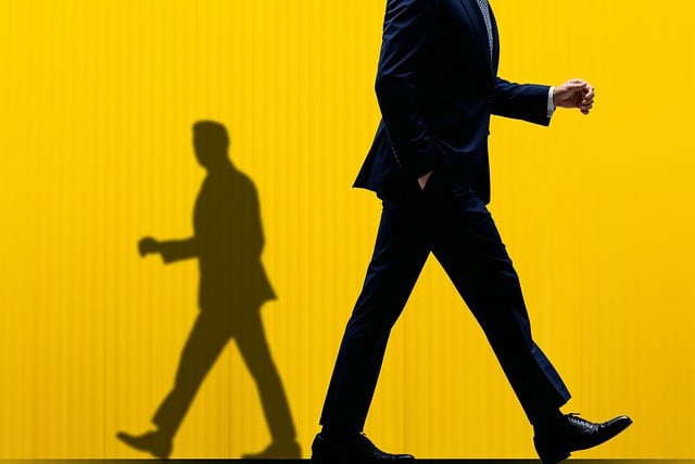 Free businessman shadow confidence illustration