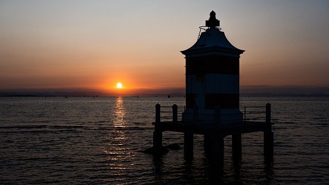 Free Vecchio Faro Di Lignano Italian photo and picture