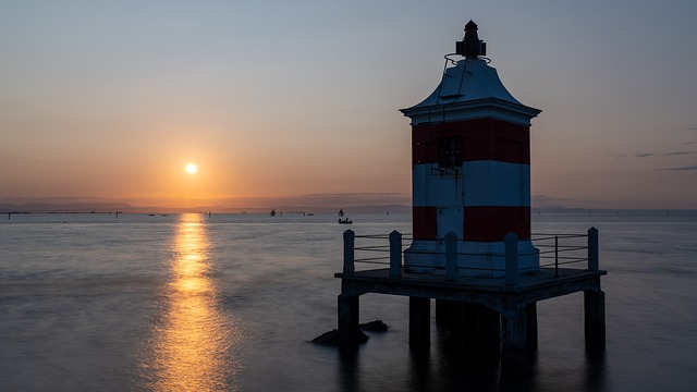 Free Vecchio Faro Di Lignano Italian photo and picture
