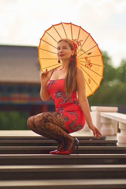 Free Woman Exterior photo and picture