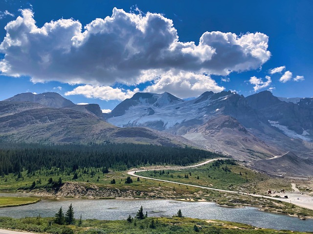 Free Columbia Icefield Banff Snow Mountain photo and picture
