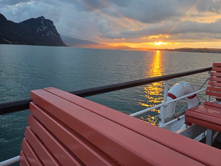 Free Ship Lake photo and picture