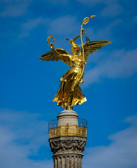 Free Berlin Goldelse photo and picture