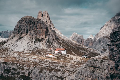 Free Three Peaks Italy photo and picture