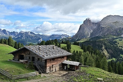 Free Mountains Clouds photo and picture
