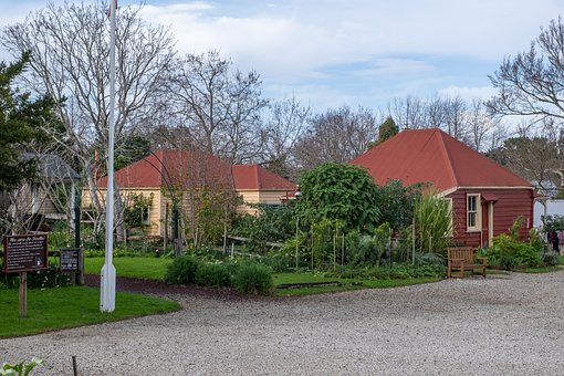 Free New Zealand Old House illustration and picture