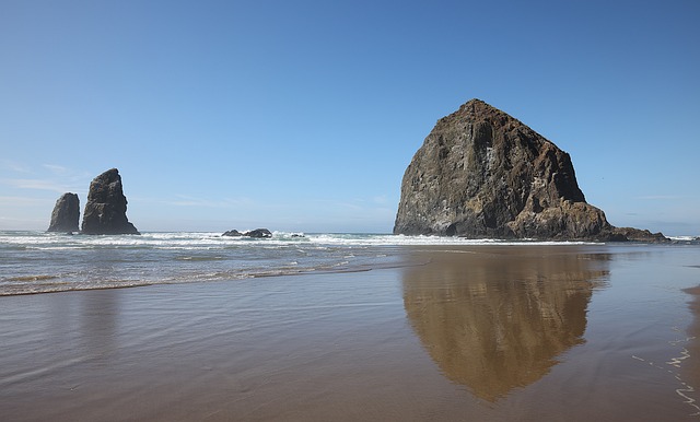 Free Canon Beach Beach photo and picture