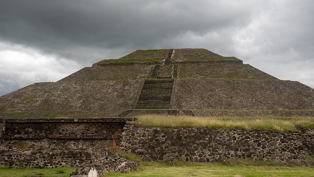 Free Temple Pyramid photo and picture