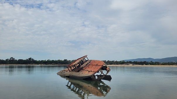 Free Shipwreck Ship photo and picture