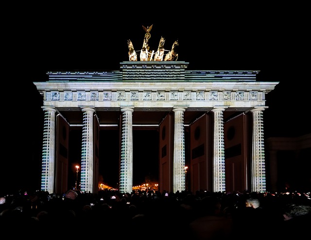 Free Berlin Brandenburg Gate photo and picture