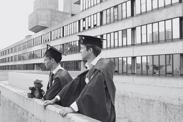 Kandidat, Eksamenshat, Universitet