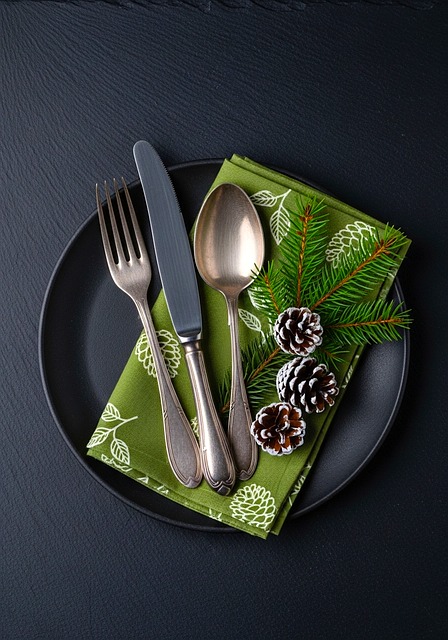 Free table food ceramic illustration