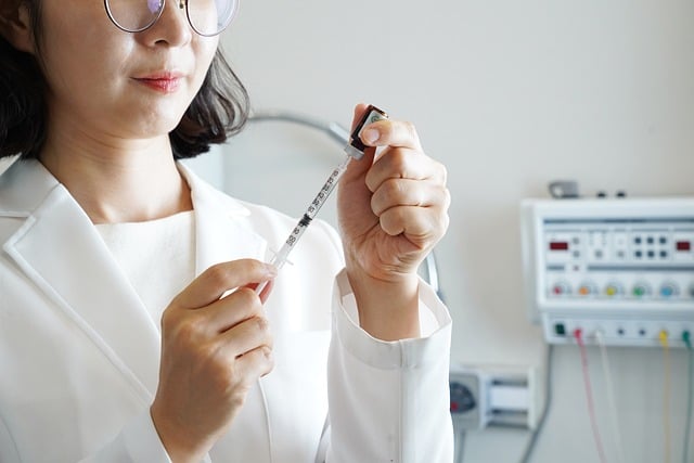 kwellness, traditionalmedicine, koreanmedicineclinic, nikom, acupuncture, kheritagehealth, pulsediagnosis, wellnessclinic, moxibustion, cuppingtherapy